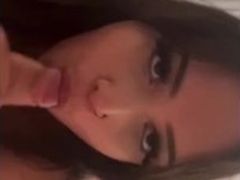 18 year old escort sucks off 43 year old client like a champ!!