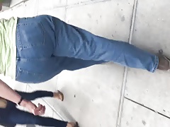 Big ass Gilf in light blue jeans
