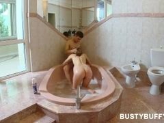 Lucie Wilde gets her enormous bootie boinked in a tub