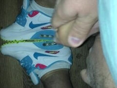 Cum on Nike Air Max 90 UK5.5