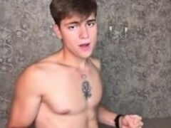 Resanu Bends Over for Alpha Balkan Tops